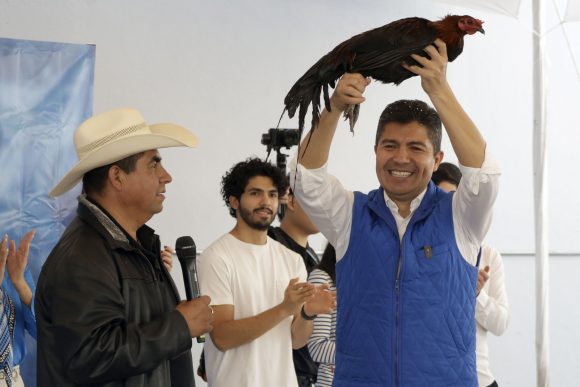 Eduardo Rivera, se registró como precandidato del PAN a la gubernatura