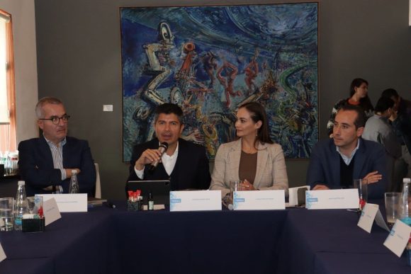 Expertos en seguridad y gobernanza dan diagnóstico de Puebla a Lalo Rivera