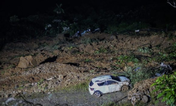 Derrumbe en Colombia deja 33 fallecidos en carretera de Chocó