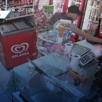 Con gas pimienta, roban tienda en Teziutlán