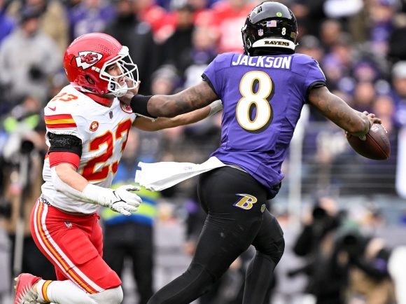 Los Jefes de Kansas City frenaron a los Cuervos y jugarán el Super Bowl