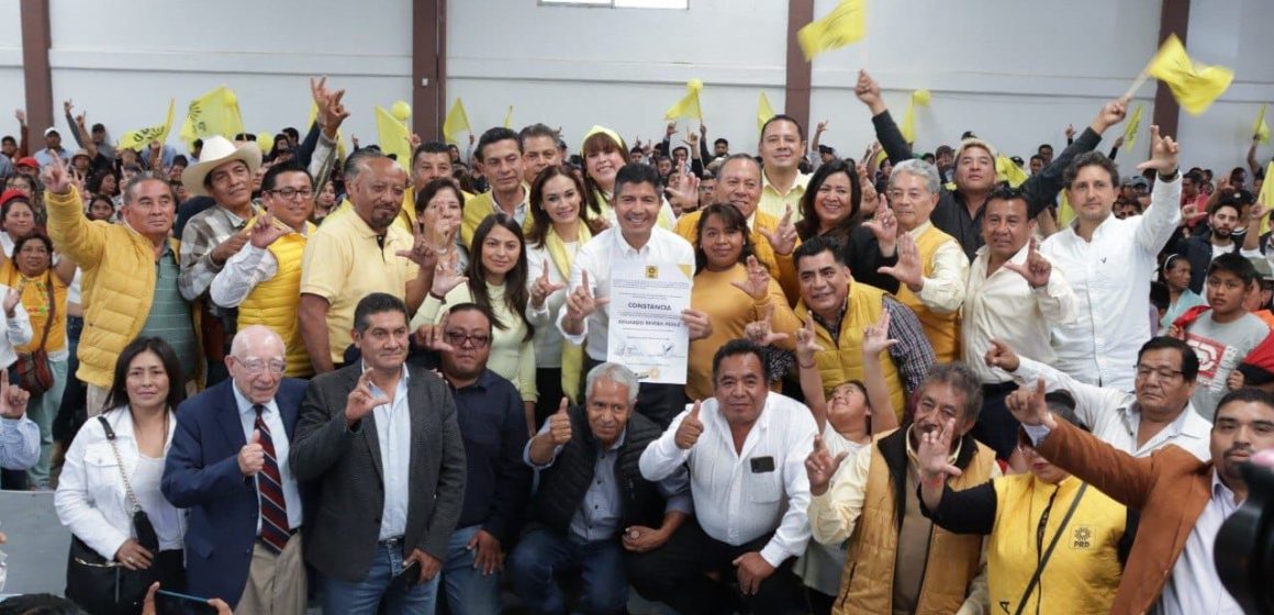 PRD da constancia a Lalo Rivera como candidato a la gubernatura