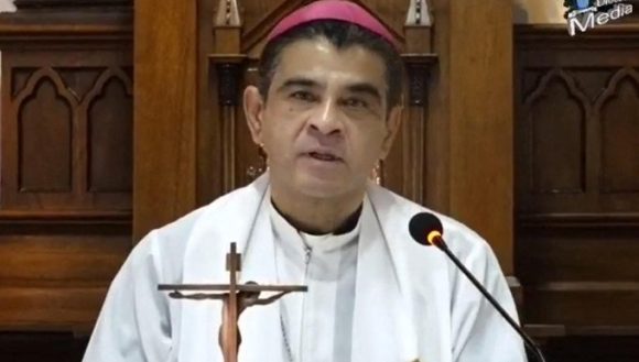 Nicaragua excarcela y expulsa a sacerdotes, incluido el obispo Álvarez