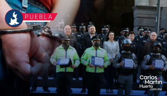 Tras detener a asaltantes; dan reconocimiento a policías municipales