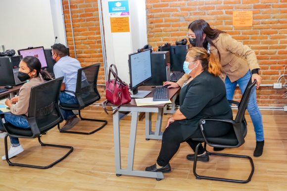 ba5379e2-a4c2-4781-a4f1-3557ab2e30bf SMDIF oferta vacantes para personas con discapacidad y adultas mayores