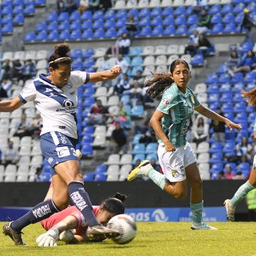 Puebla Femenil vence 2-1 al León en el Cuauhtémoc