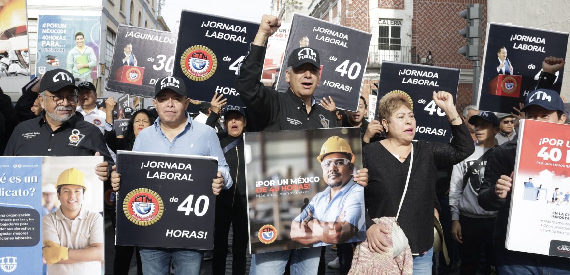 CTM marcha por las calles de Puebla para exigir mejoras a sus derechos laborales