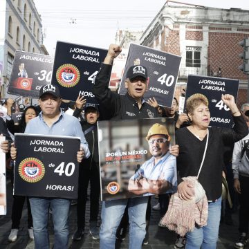 CTM marcha por las calles de Puebla para exigir mejoras a sus derechos laborales