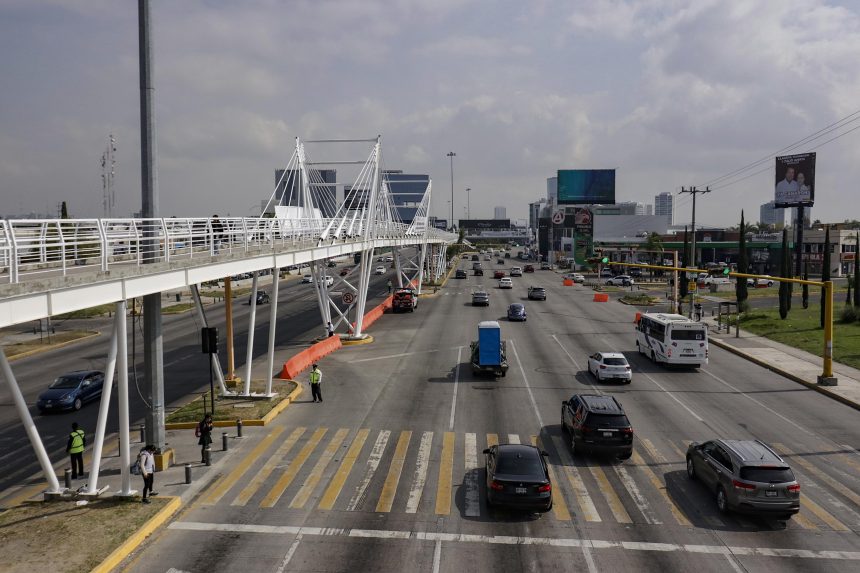 BUAP refuerza coordinación con gobiernos para mejorar seguridad vial en Vía Atlixcáyotl