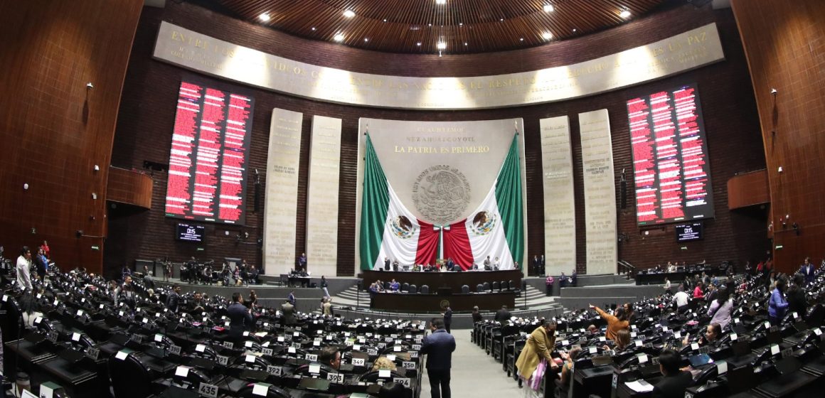 Cámara de Diputados turna a comisiones reformas de AMLO