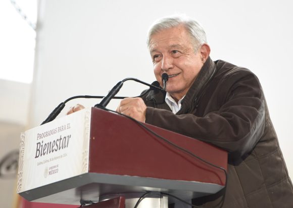 “Voy a entregar la banda presidencial a alguien que piensa como yo”: AMLO