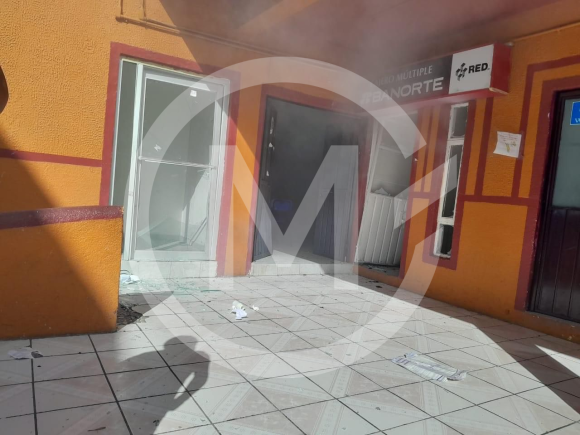 Con explosivos vuelan cajero automático en la presidencia de Esperanza