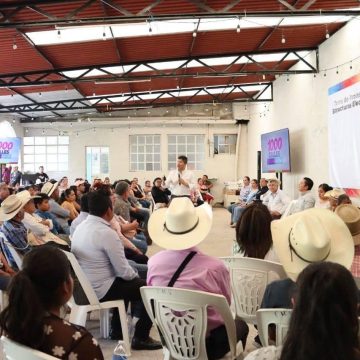 Lalo Rivera visita Cuetzalan; reconoce estructura