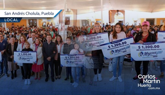 Entregan apoyos económicos a mujeres trabajadoras en San Andrés Cholula