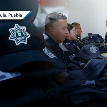 Entregan uniformes a policías municipales de San Andrés Cholula