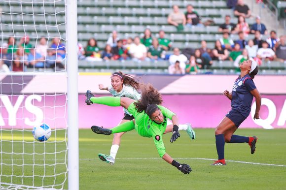 México golea 8-0 a República Dominicana en la Copa Oro W