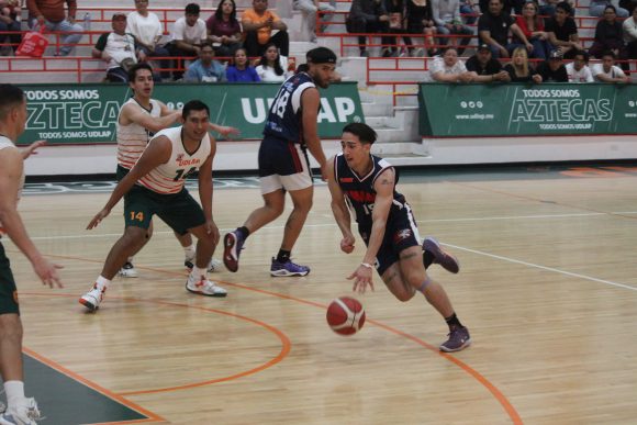 Los Tigres Blancos vencieron a los Aztecas en el regreso de la Liga ABE