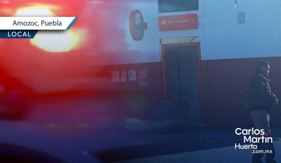 Saquean cajeros mediante boquete en presidencia de Amozoc