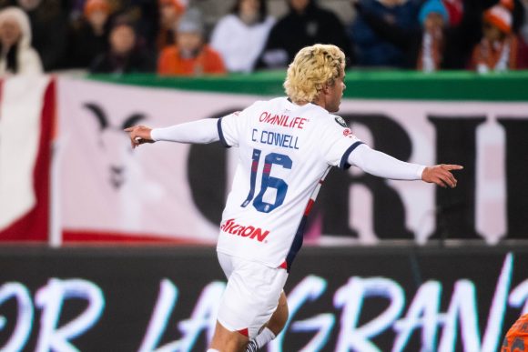 Con doblete de Cowell, las Chivas superaron al Forge en la Concachampions