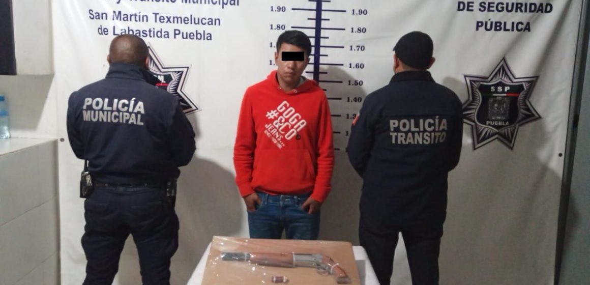 Detienen a presunto asaltante de OXXO’s y robo vía Facebook en Texmelucan