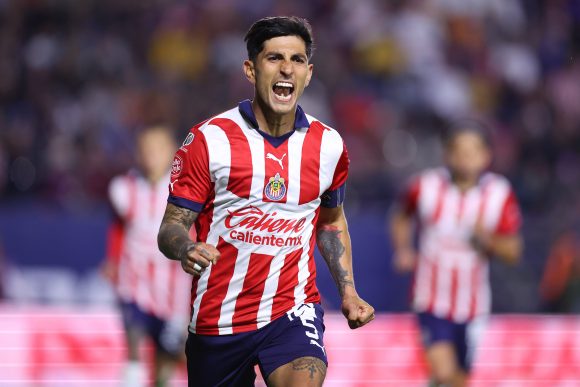 pocho Las Chivas le pegaron al San Luis y sumaron su segunda victoria del Torneo