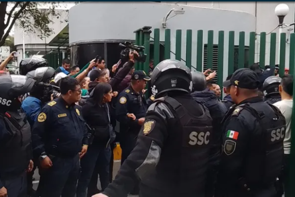 Se registran disparos en el estacionamiento de un Hospital del IMSS en Benito Juárez