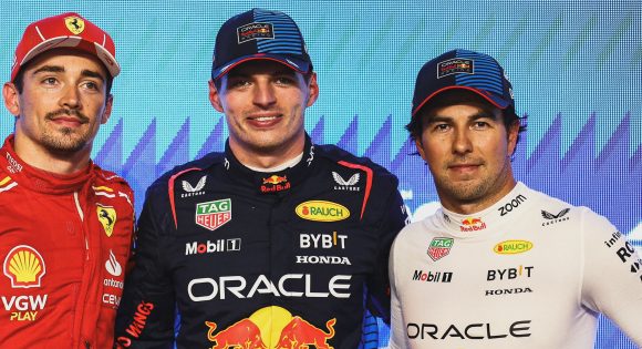 Checo Pérez termina segundo pese a penalidad en el GP de Arabia Saudita