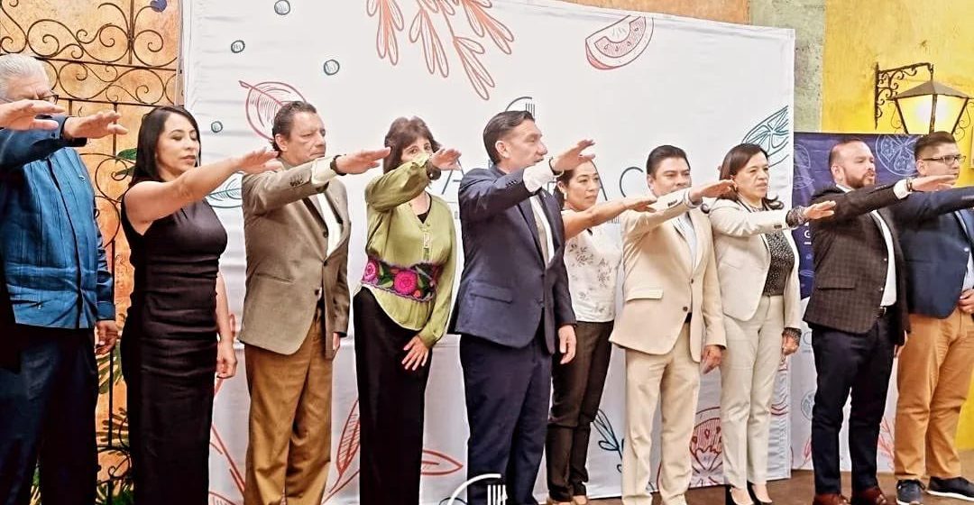 Carlos Azomoza reelecto como presidente de la Canirac Puebla