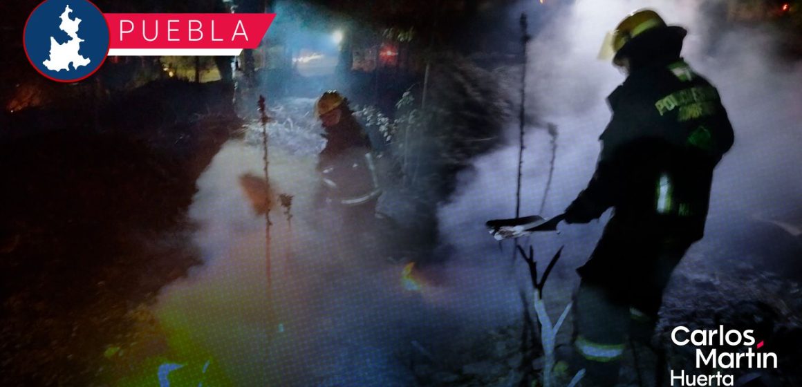 Bomberos sofocan incendio en predios de Guadalupe Hidalgo