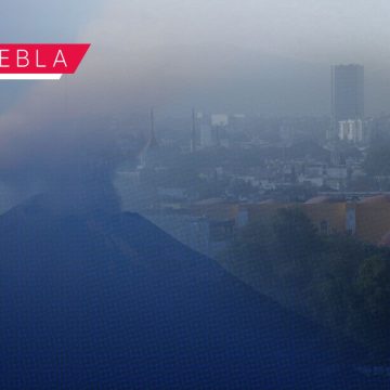 Reportan mala calidad del aire y casos de rinitis por caída de ceniza del Popocatépetl