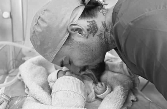Nace Paris hija de Maluma y Susana Gómez