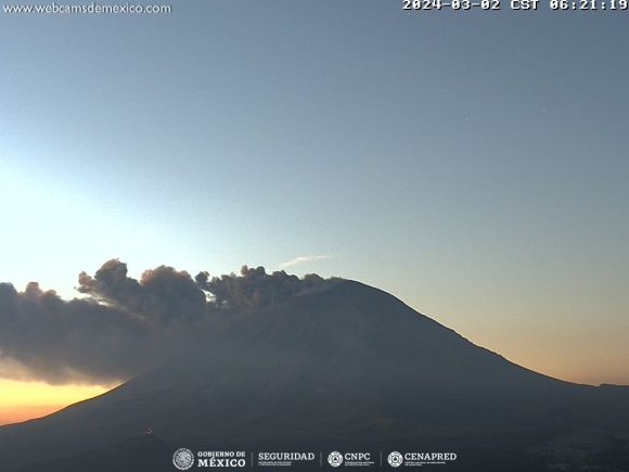 Popocatépetl En las últimas 24 horas, el volcán Popocatépetl emitió 28 exhalaciones