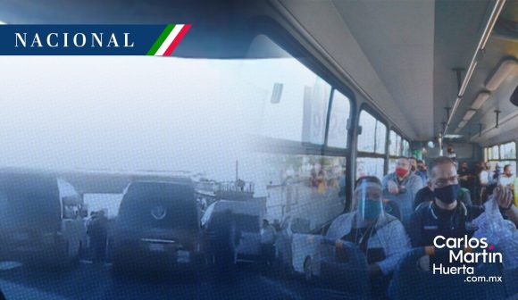 Transportistas bloquean la México-Puebla a la altura de Chalco; exigen seguridad