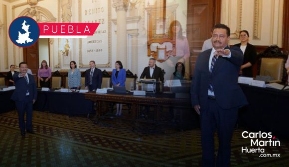 Tras salida de Carlos Montiel, Artemio Pacheco toma protesta como regidor en Cabildo de Puebla