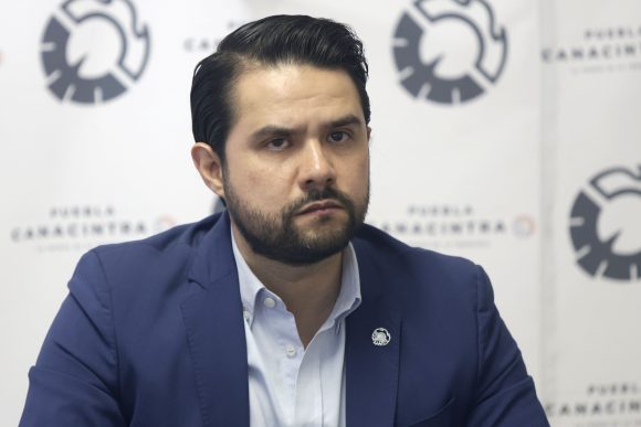 Canacintra Puebla llama a la moderación en negociación salarial de Volkswagen México