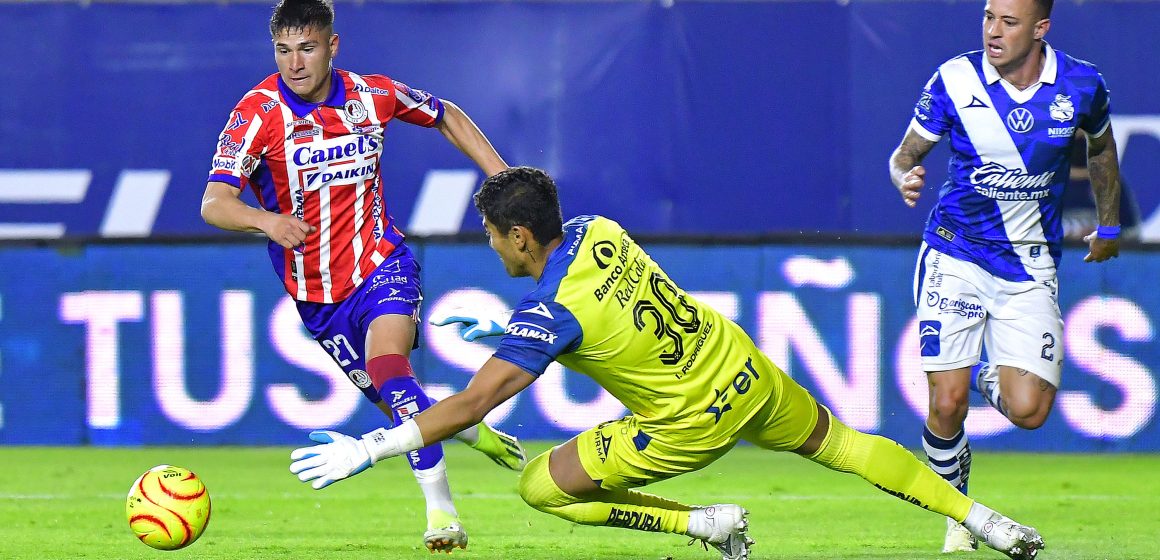 San Luis derrota al Puebla en el estadio Alfonso Lastras