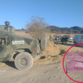 Abandonan 2 cuerpos en un vehículo en Cañada Morelos