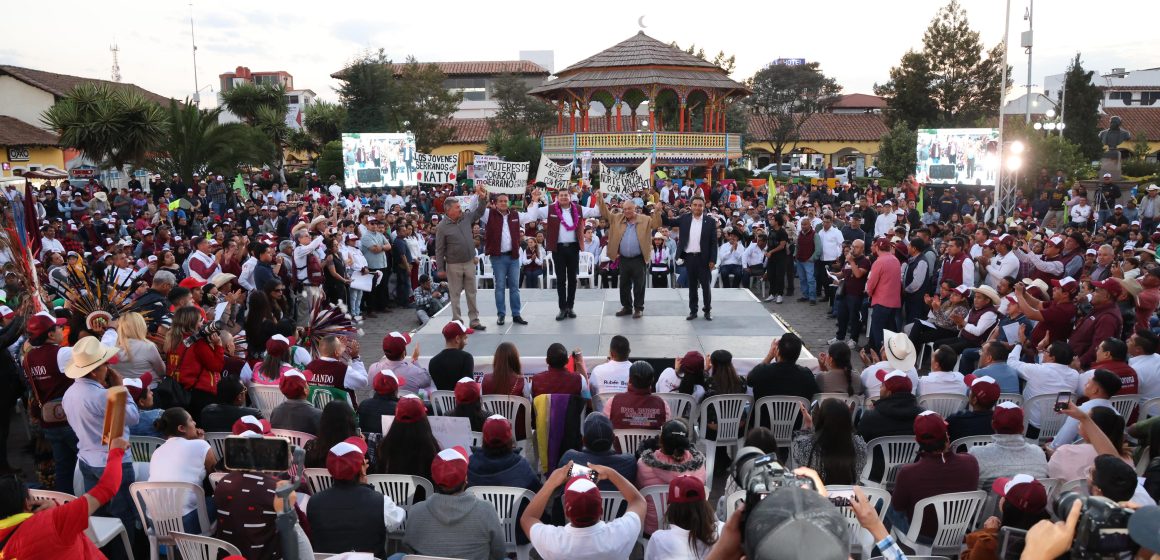 Armenta se compromete a rehabilitar carreteras de la Sierra Norte y Nororiental