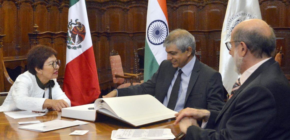 Rectora María Lilia Cedillo Ramírez se reúne con embajador de India en México