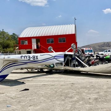 Se desploma avioneta en Atizapán; hay tres lesionados
