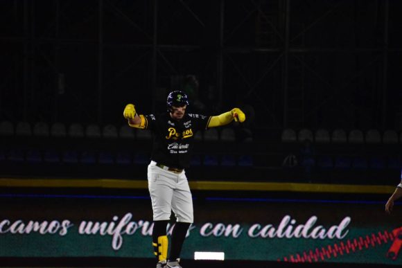 Los Pericos superaron a El Águila y amarraron la serie en el Hermanos Serdán