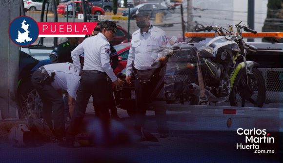 Motociclista muere tras chocar contra poste en Periférico Ecológico