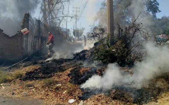 Piden evitar quema de pastizales para prevenir incendios forestales en Atlixco