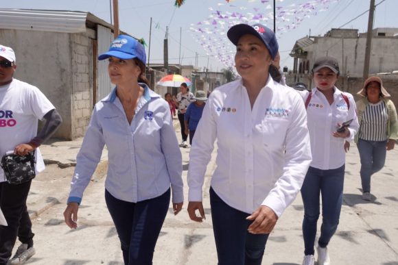 Visita Xóchitl Zárate San Miguel Espejo, habitantes piden más servicios públicos