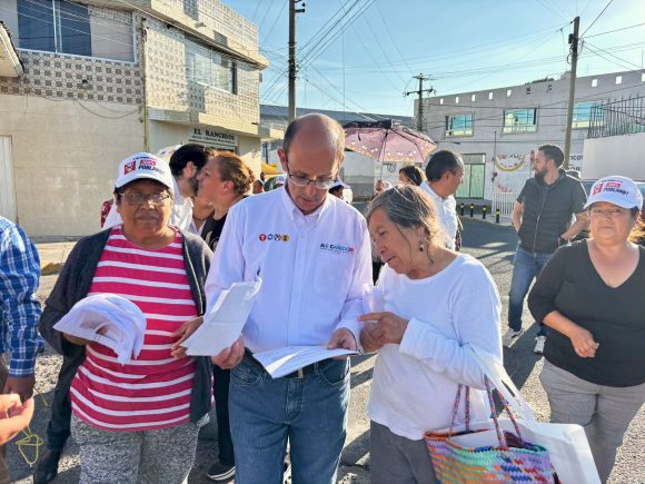 Ale Cañedo recorre la colonia Cuauhtémoc y presenta propuestas
