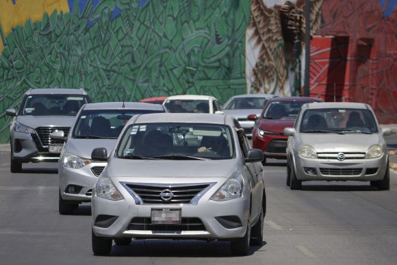 CONTROL VEHICULAR . AUTOS Habrá prórroga para pagar control vehicular; hasta el 30 de abril