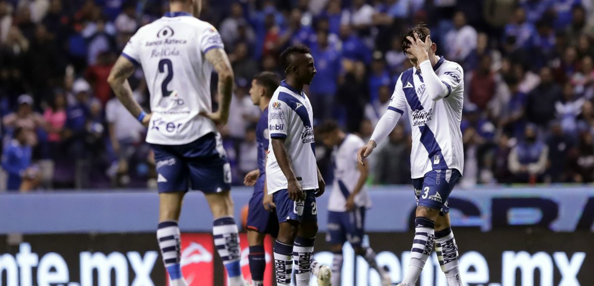Una vez más el Puebla pierde ante Cruz Azul en el Cuauhtémoc
