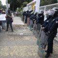 Rechaza SSP agresión a policías durante protesta en la Recta a Cholula