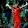 Nahuel Guzmán suspendido 11 partidos tras agresión en el Clásico ante Monterrey