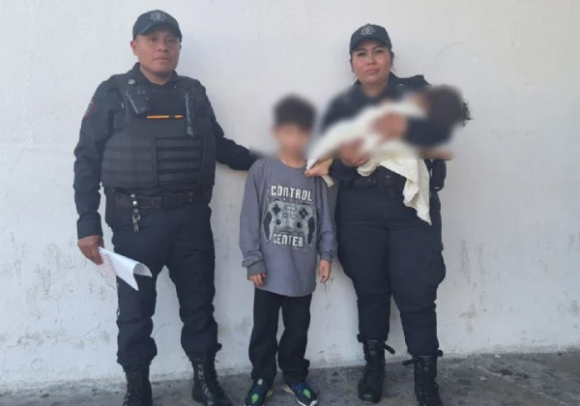 Recatan a hermanitos encerrados en Nuevo León